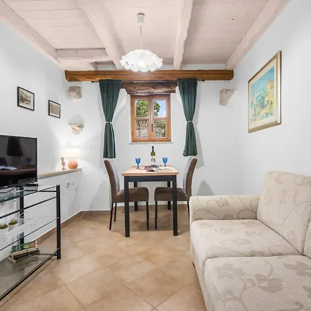 Adorable Apartment San Rocco 2 Pican Exterior photo